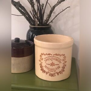 Marmalade Stoneware Jar - Cream and Brown